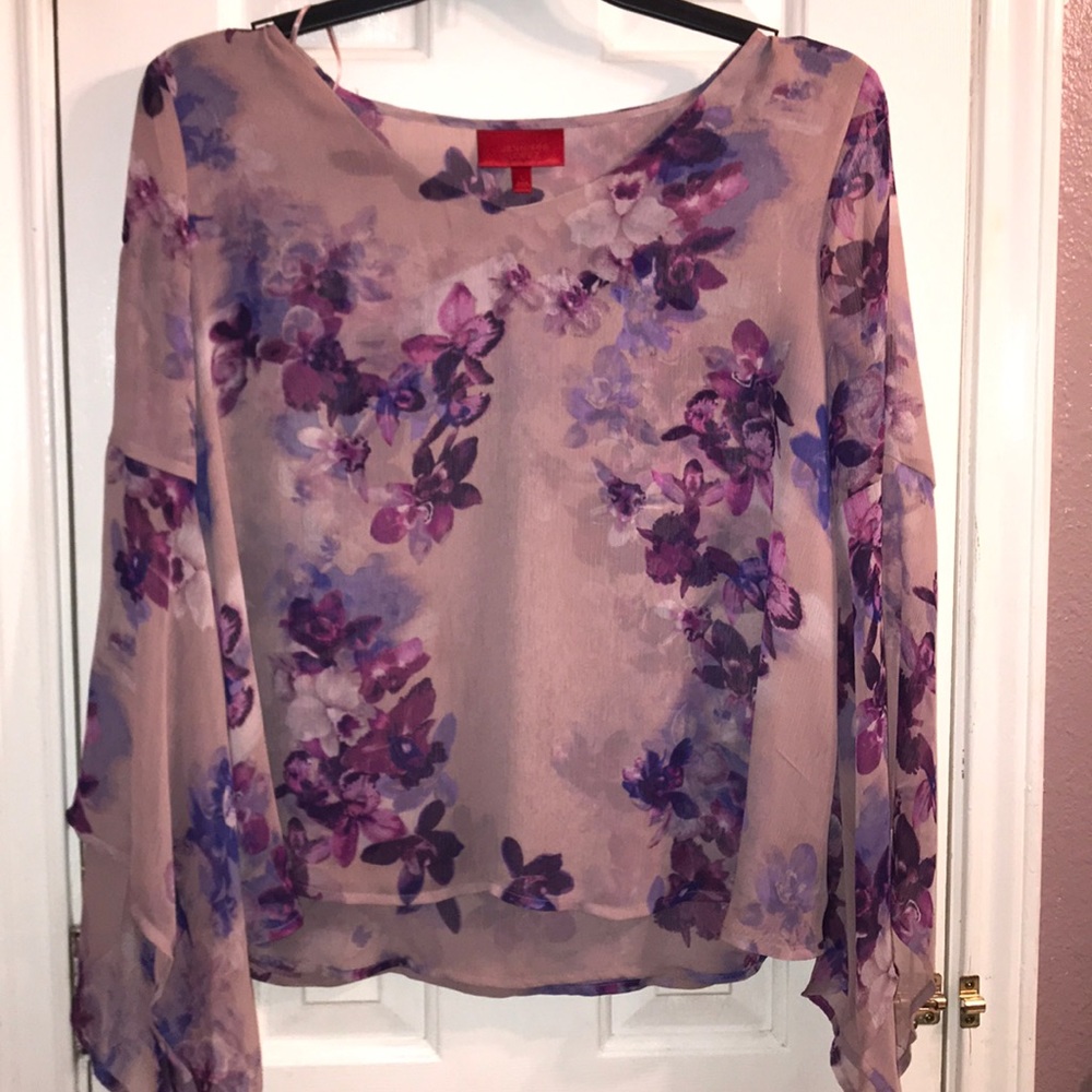 Jennifer Lopez blouse